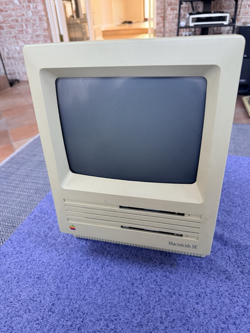 Apple Macintosh SE M5011 Vintage Computer