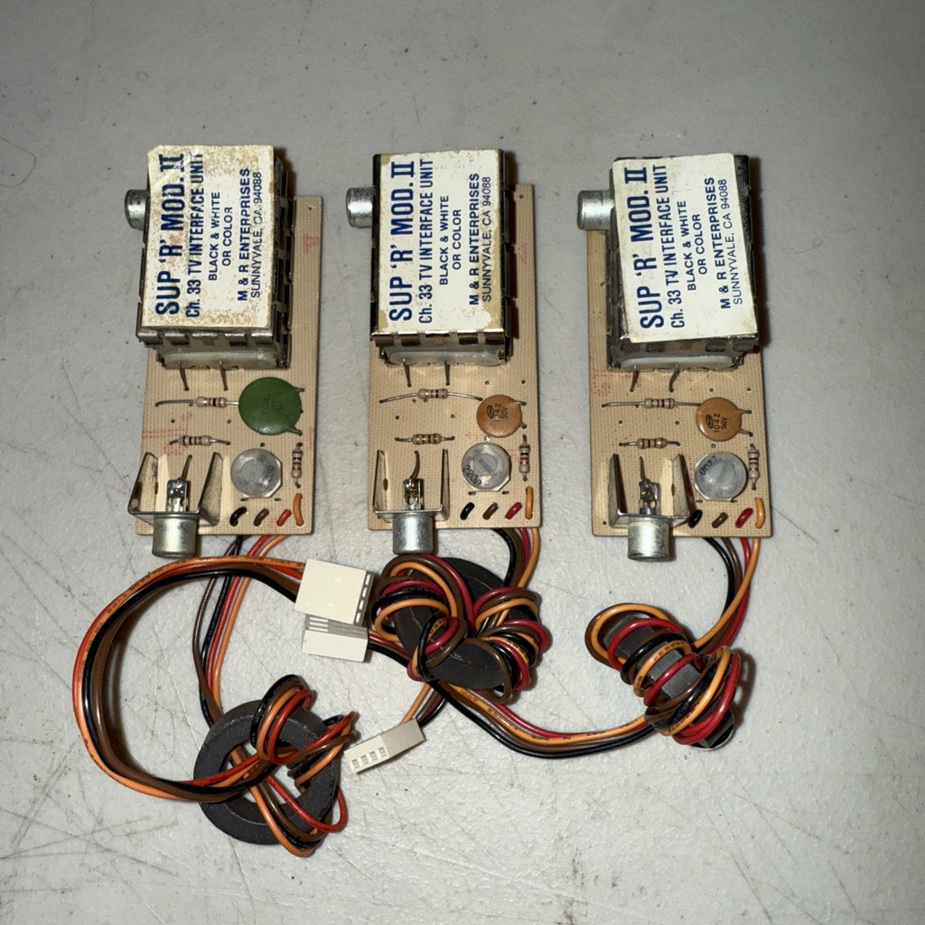 🍏 Apple II/+ Sup 'R' Mod II, Ch 3 UHF TV RF Modulator M&R Enterprises (works)