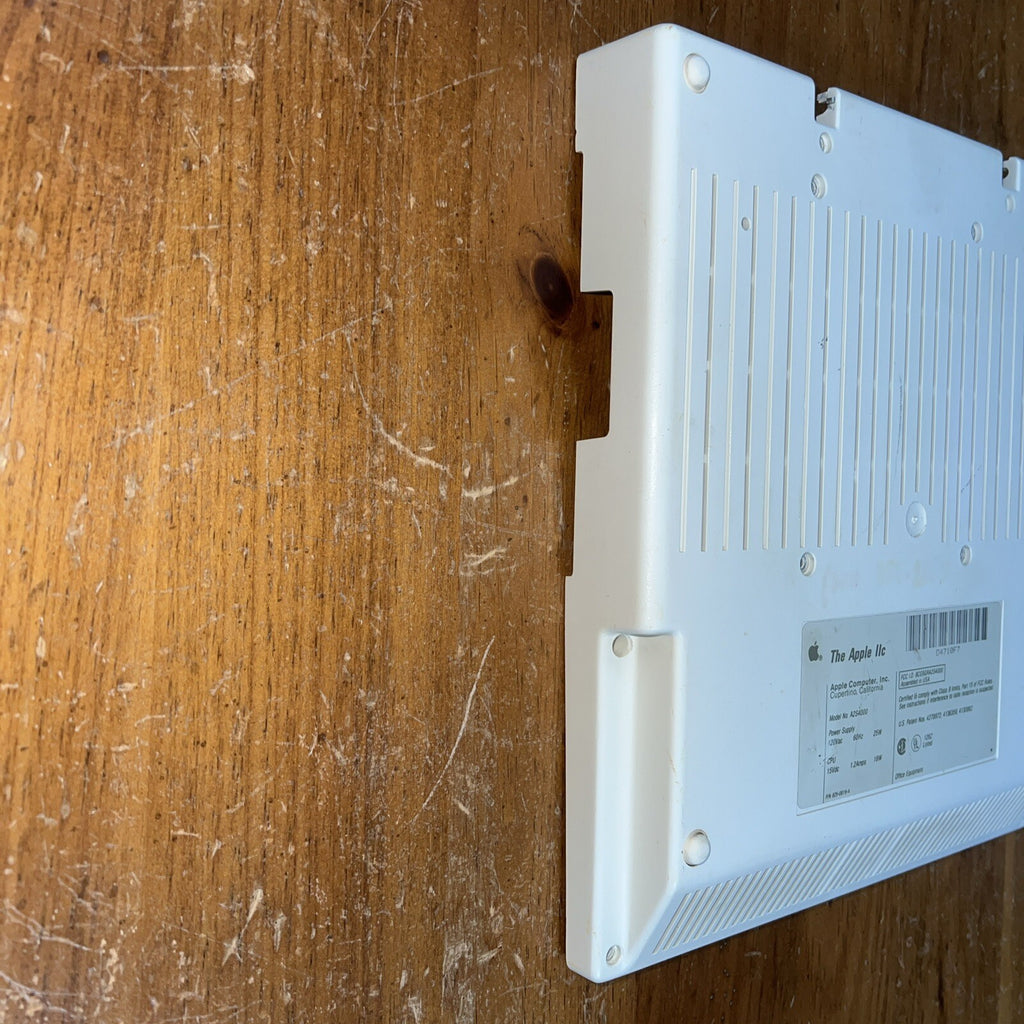 🍏 Apple IIc Case (bottom) w/ Speaker 4000 series