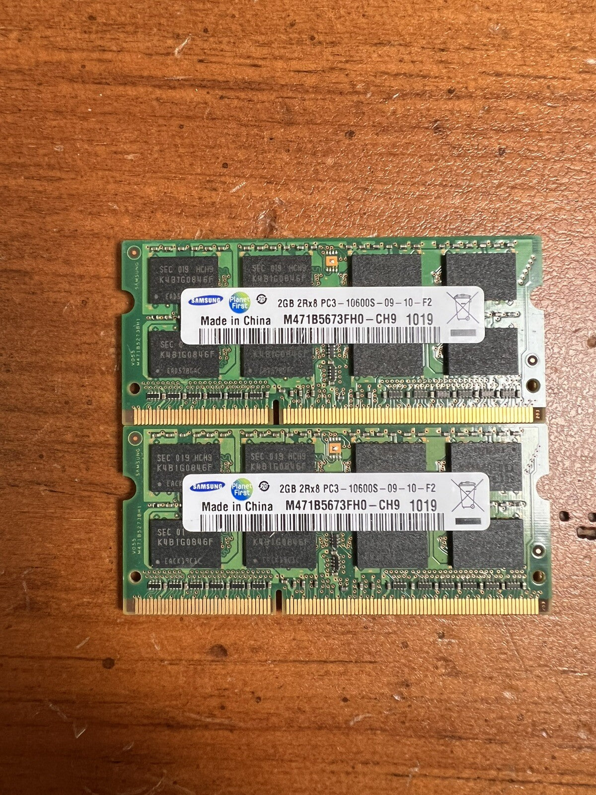 Samsung 2GB PC3-10600S DDR3-1333 1333MHz Laptop Memory RAM M471B5673FHO TWO 4GB