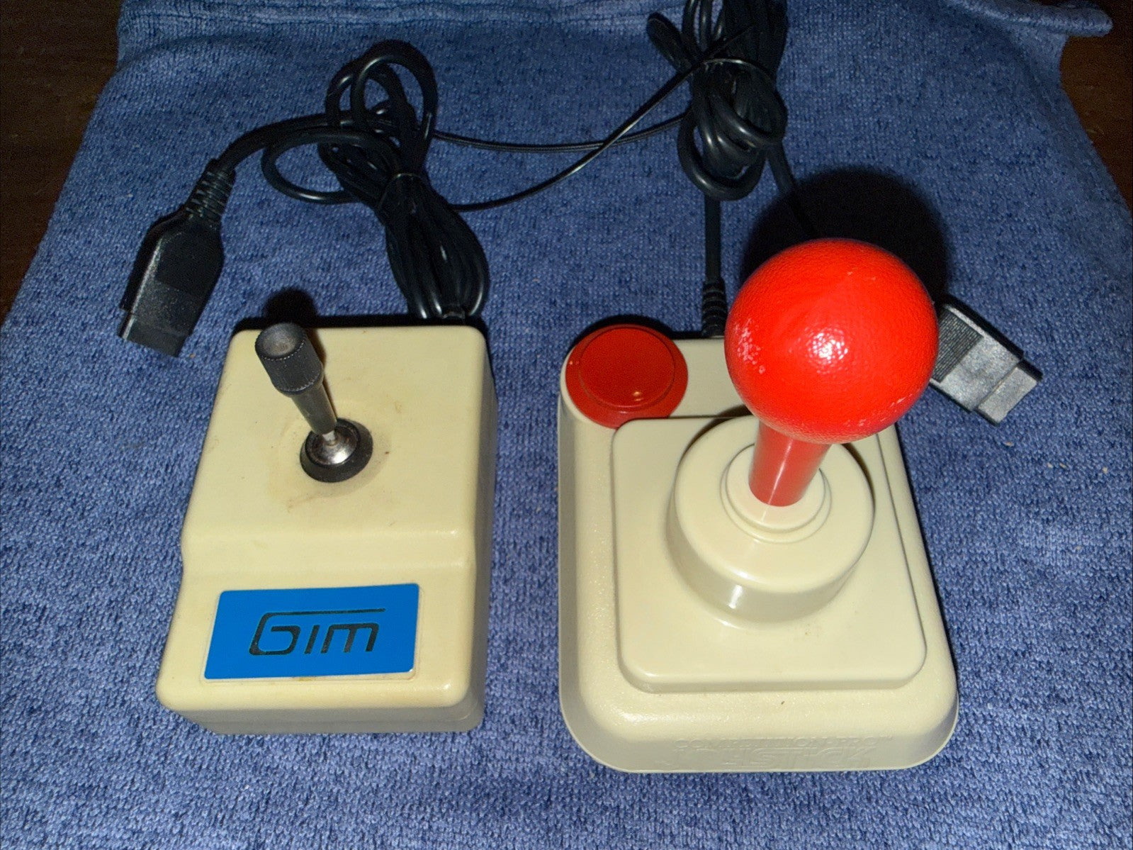 Lot of 2 Atari Joysticks