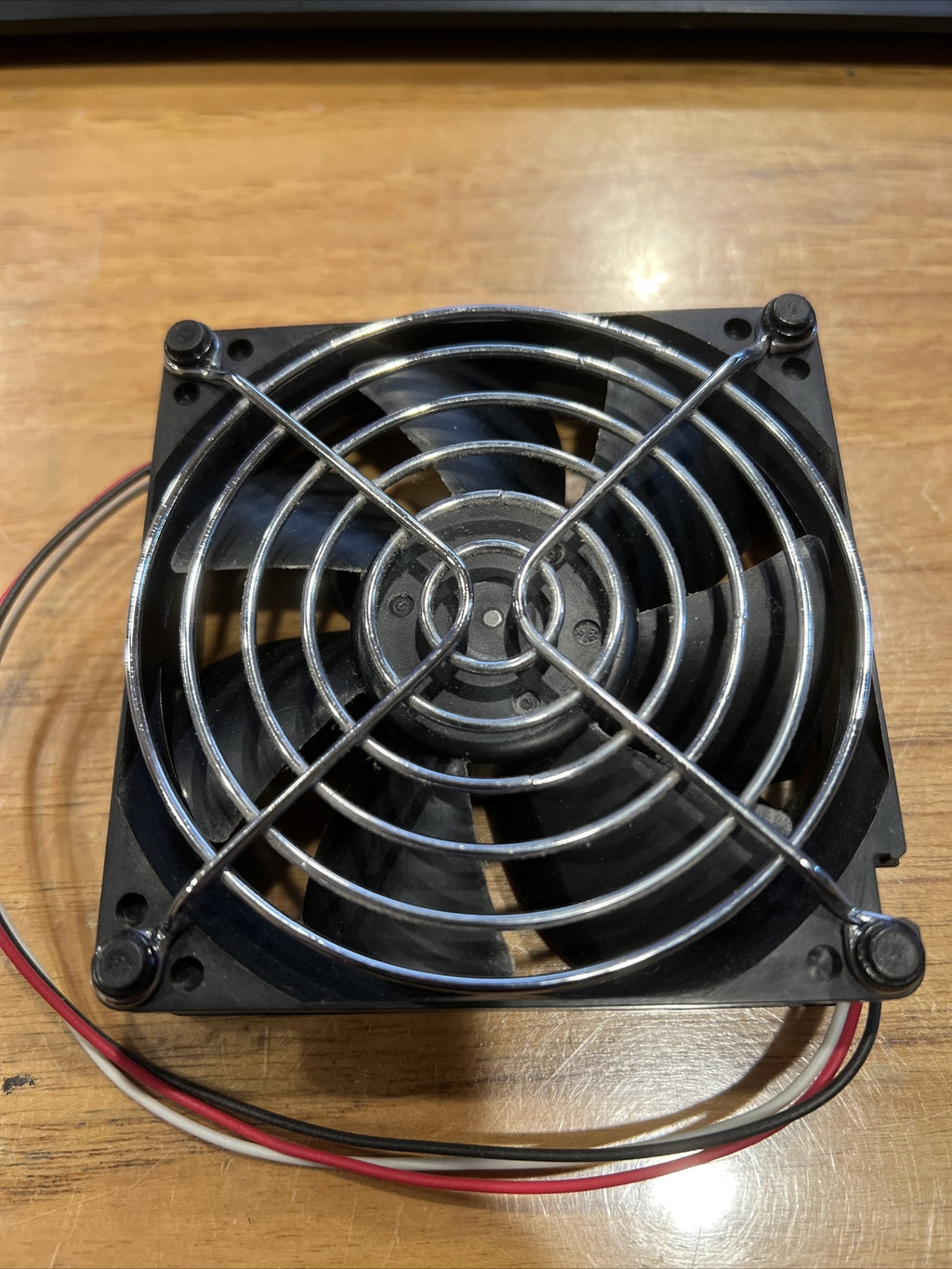 Nidec Beta V TA300DC (M33414-16) 80mm x 80mm x 25mm 12V DC Cooling Fan
