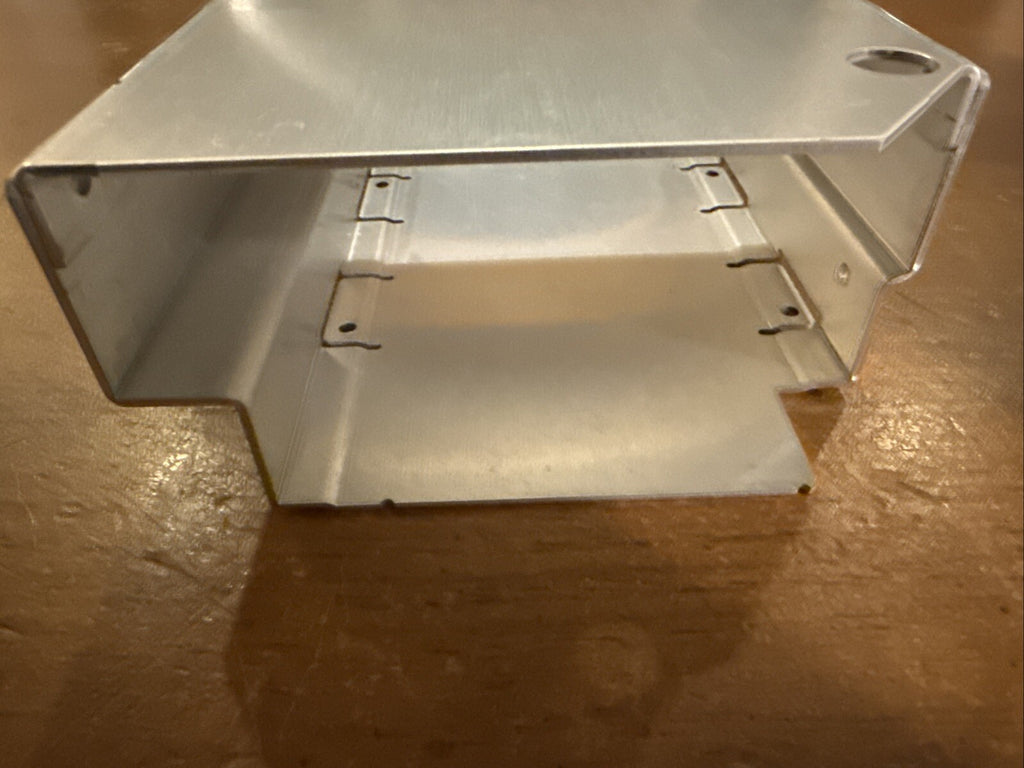 🍏 Macintosh 128K Model M0130 External 400K Disk Drive Aluminum Bracket Holder