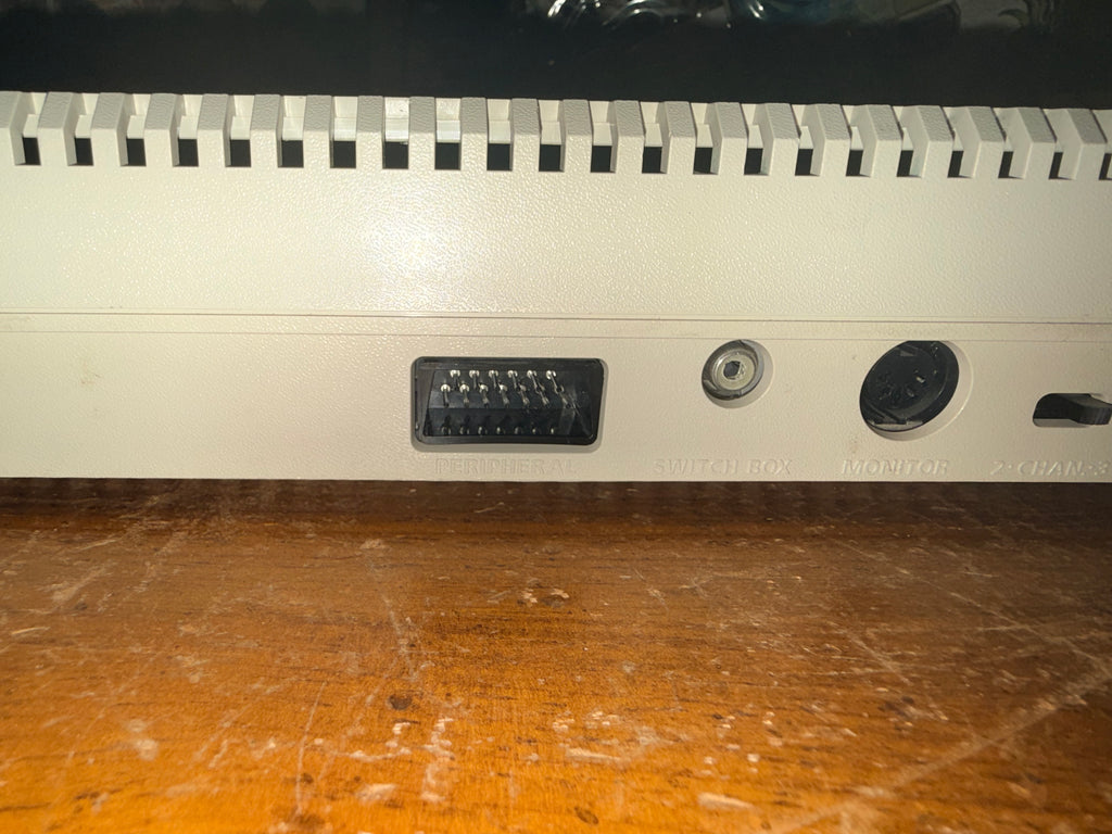 Atari 1200XL w Software and Power