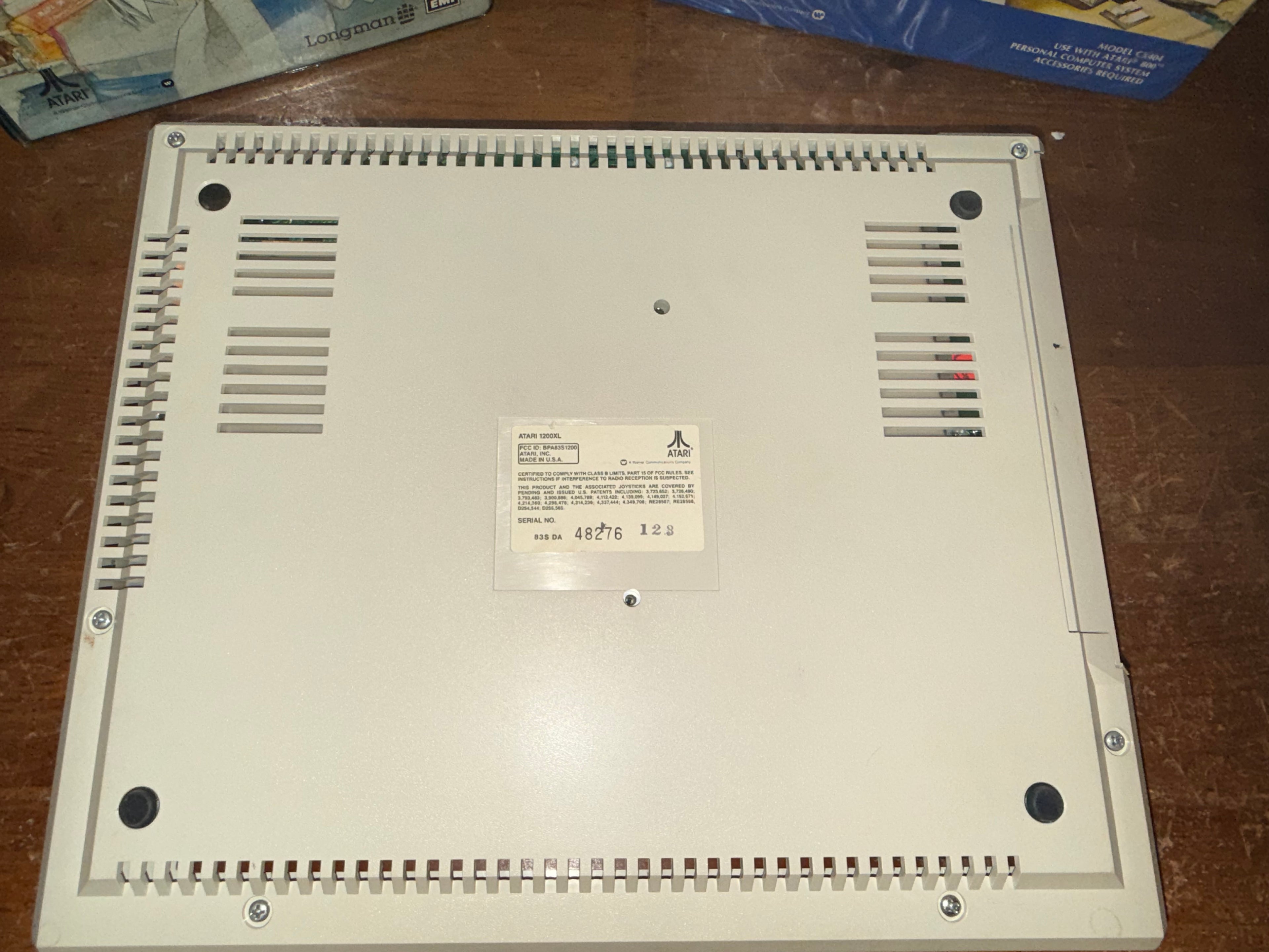Atari 1200XL w Software and Power