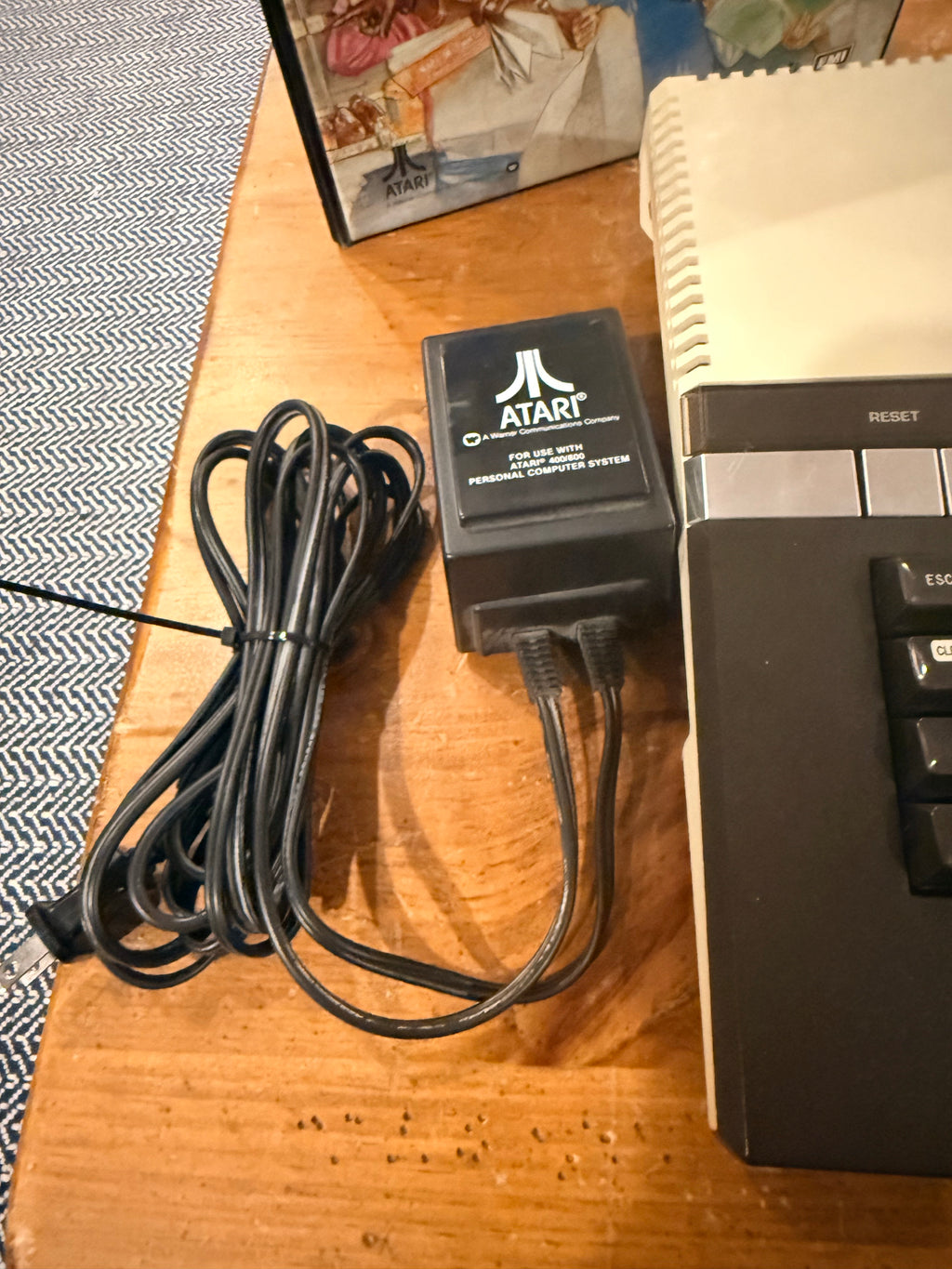 Atari 1200XL w Software and Power