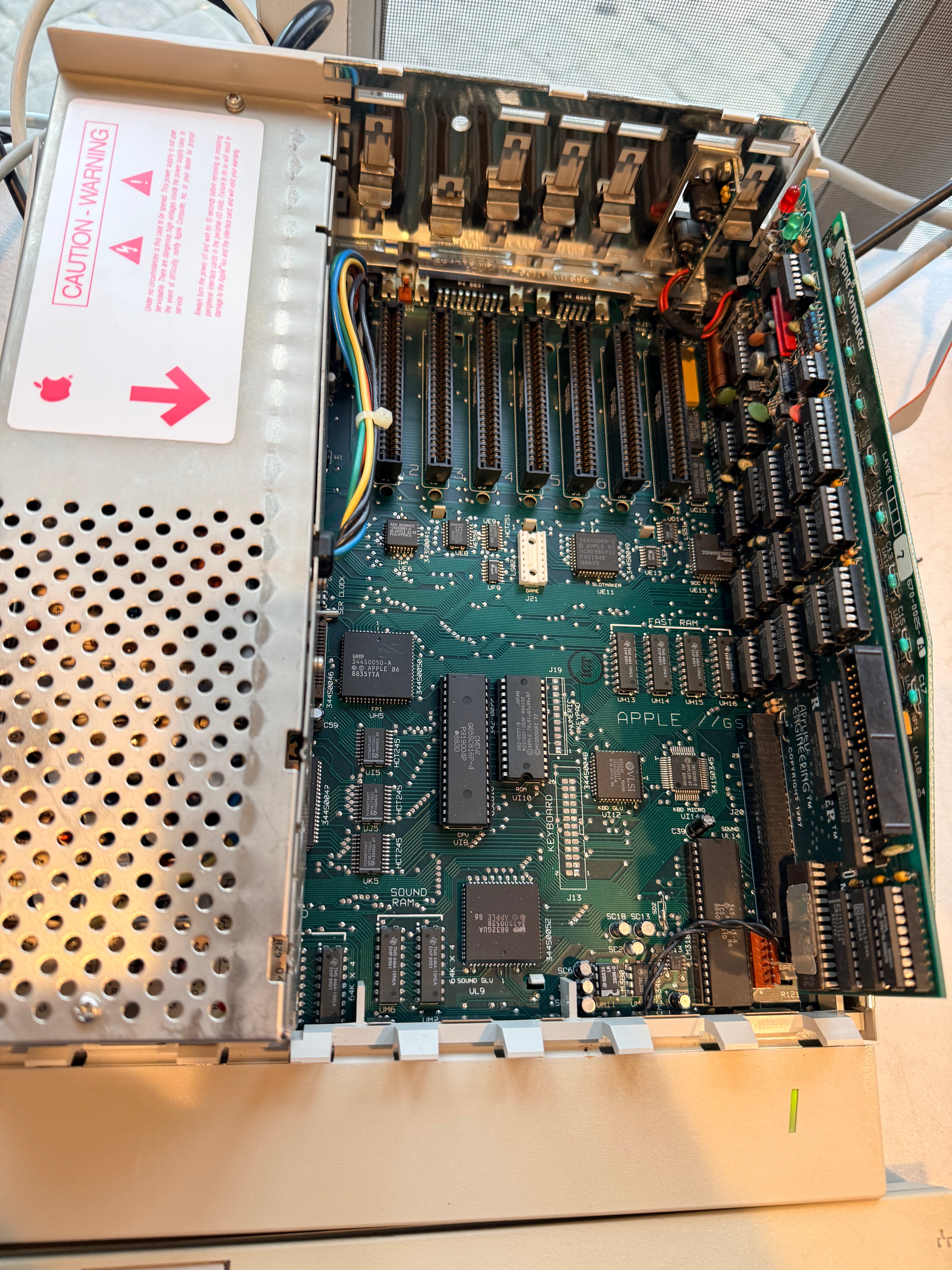 Apple IIGS ROM 1 w/ 5.25 Drive