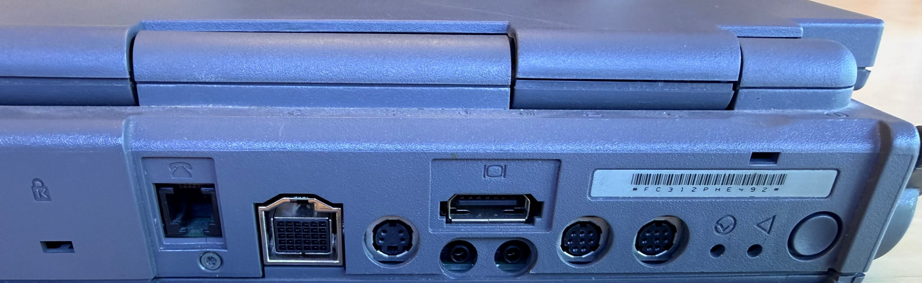 Apple Macintosh PowerBook 165c Color Laptop – Fully Restored | 10MB RAM | DisplayPort Video Output | Mac OS 7.6.1
