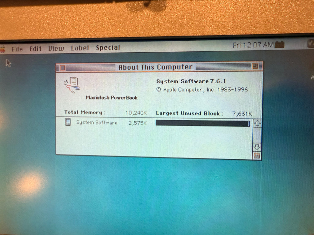 Apple Macintosh PowerBook 165c Color Laptop – Fully Restored | 10MB RAM | DisplayPort Video Output | Mac OS 7.6.1