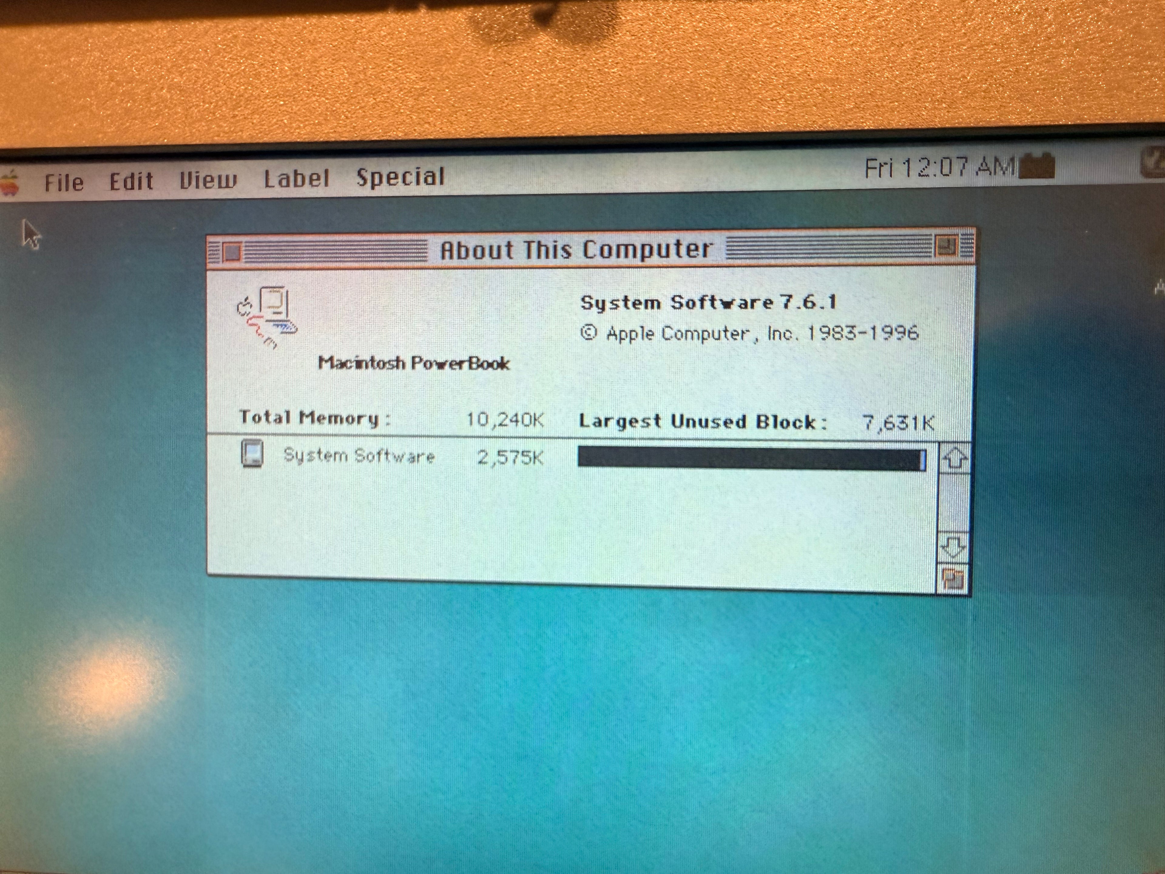 Apple Macintosh PowerBook 165c Color Laptop – Fully Restored | 10MB RAM | DisplayPort Video Output | Mac OS 7.6.1