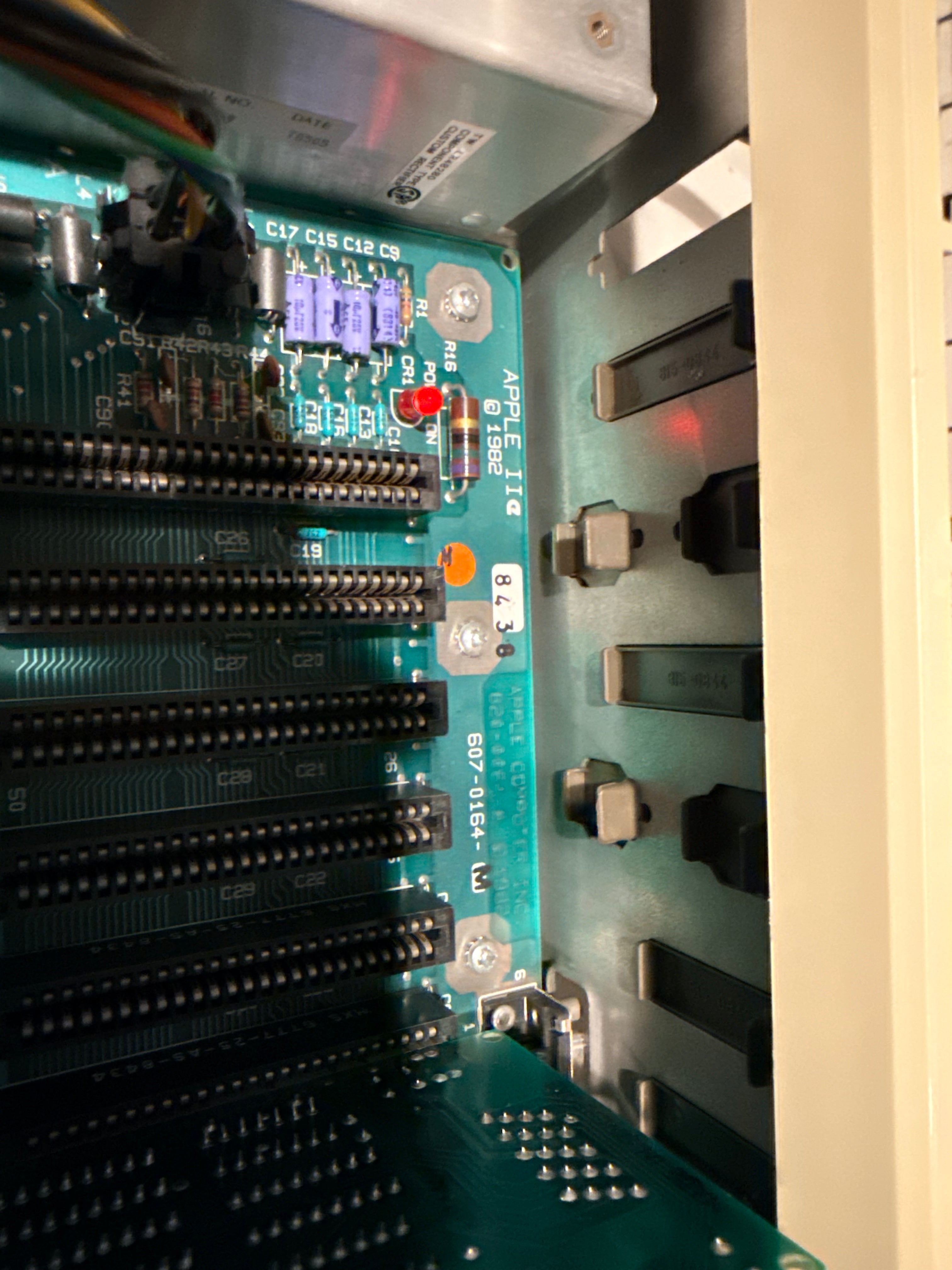 Apple IIe Enhanced 128K Computer System – Professionally Serviced & Beautiful Condition