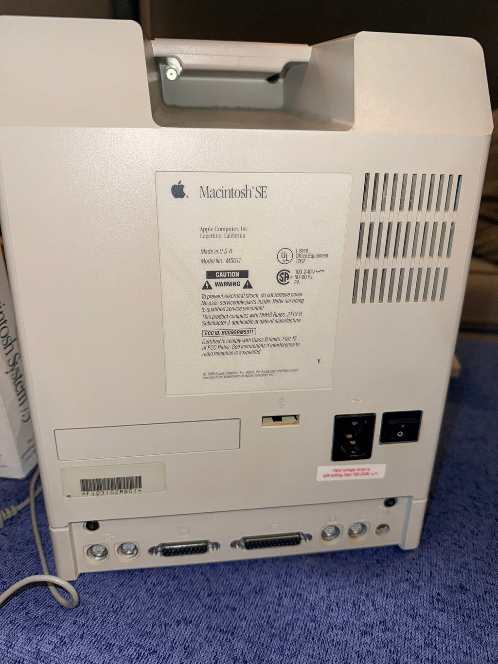 Apple Macintosh SE SuperDrive 4MB RAM BlueSCSI Mac OS 7.5.5| M5011 | Working