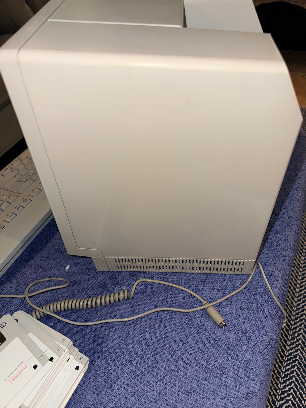 Apple Macintosh SE SuperDrive 4MB RAM BlueSCSI Mac OS 7.5.5| M5011 | Working