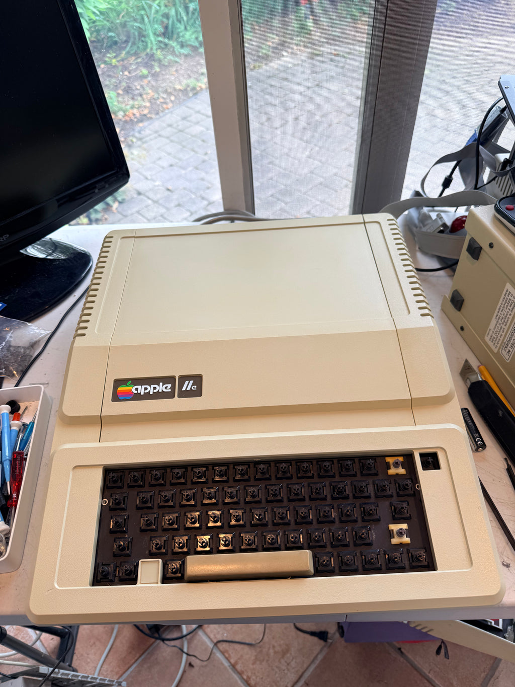 Apple IIe Enhanced Computer System (A2S2064) – Professionally Restored • Apple DuoDisk (A9M0108) • 128K • Manuals • Games