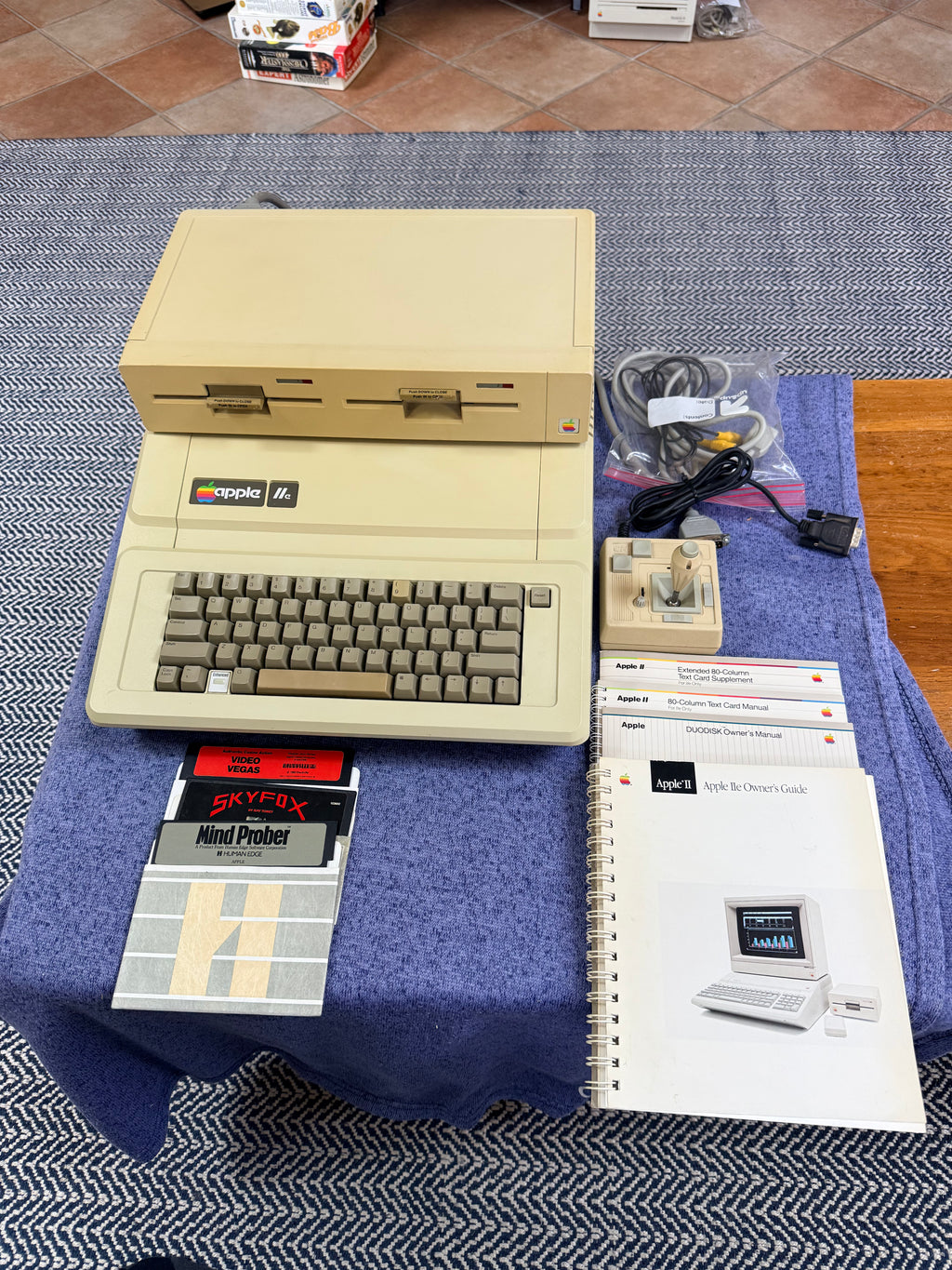 Apple IIe Enhanced Computer System (A2S2064) – Professionally Restored • Apple DuoDisk (A9M0108) • 128K • Manuals • Games