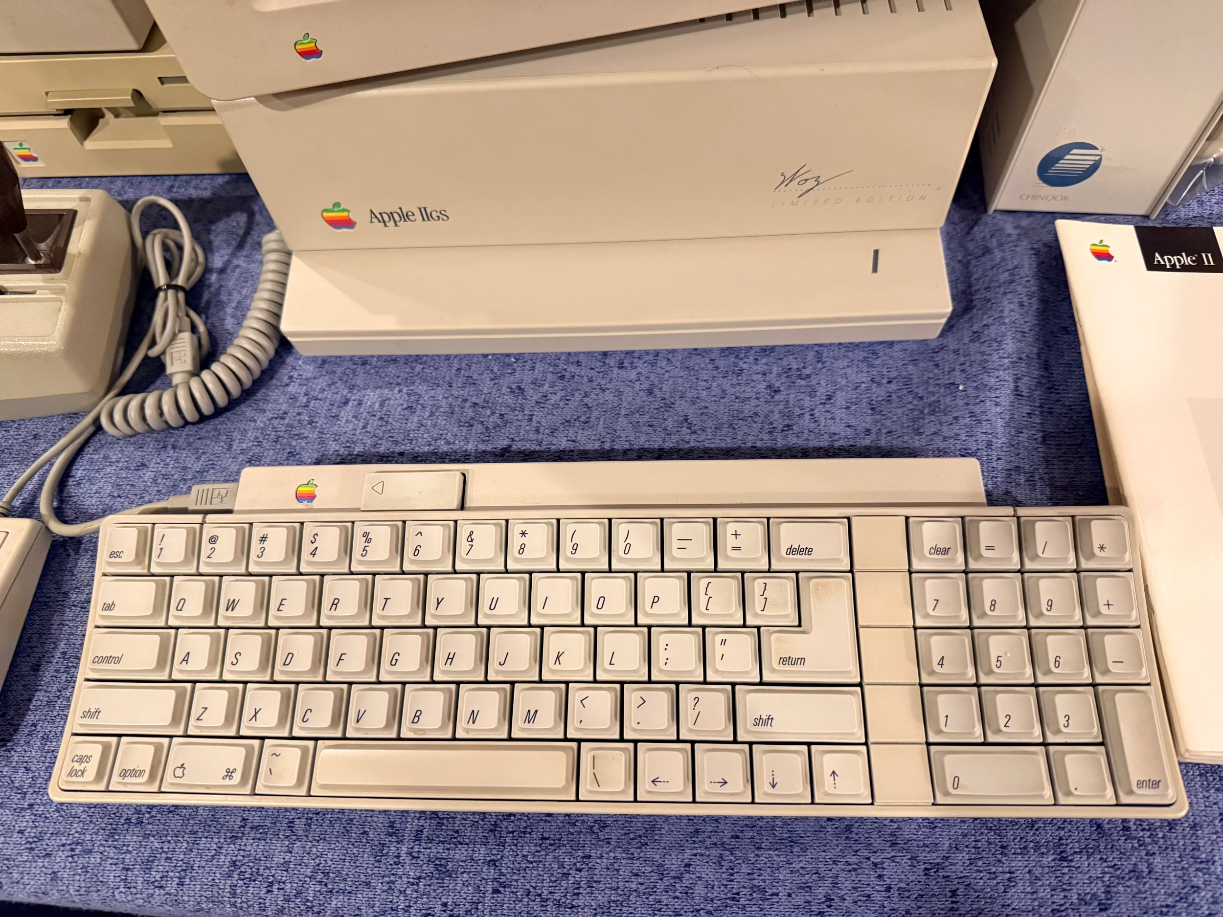 Apple IIGS ROM 1 “Woz Edition” — Fully Loaded, Pristine System