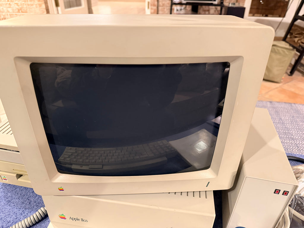 Apple IIGS ROM 1 “Woz Edition” — Fully Loaded, Pristine System
