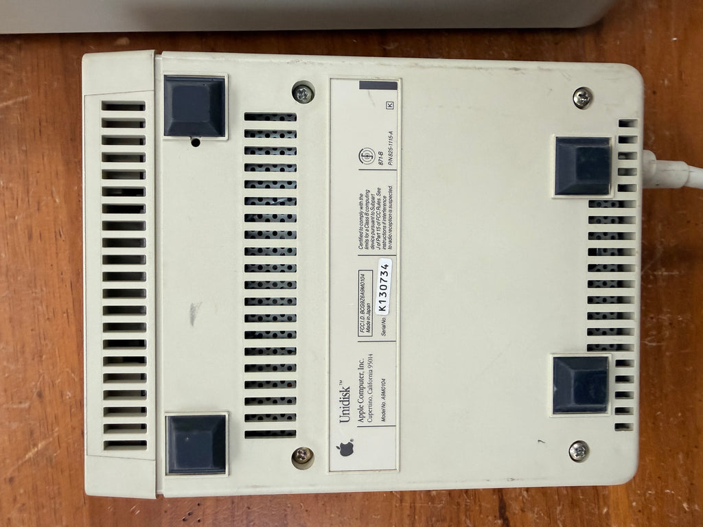 Apple IIe Platinum Edition – Excellent Condition – Fully Equipped