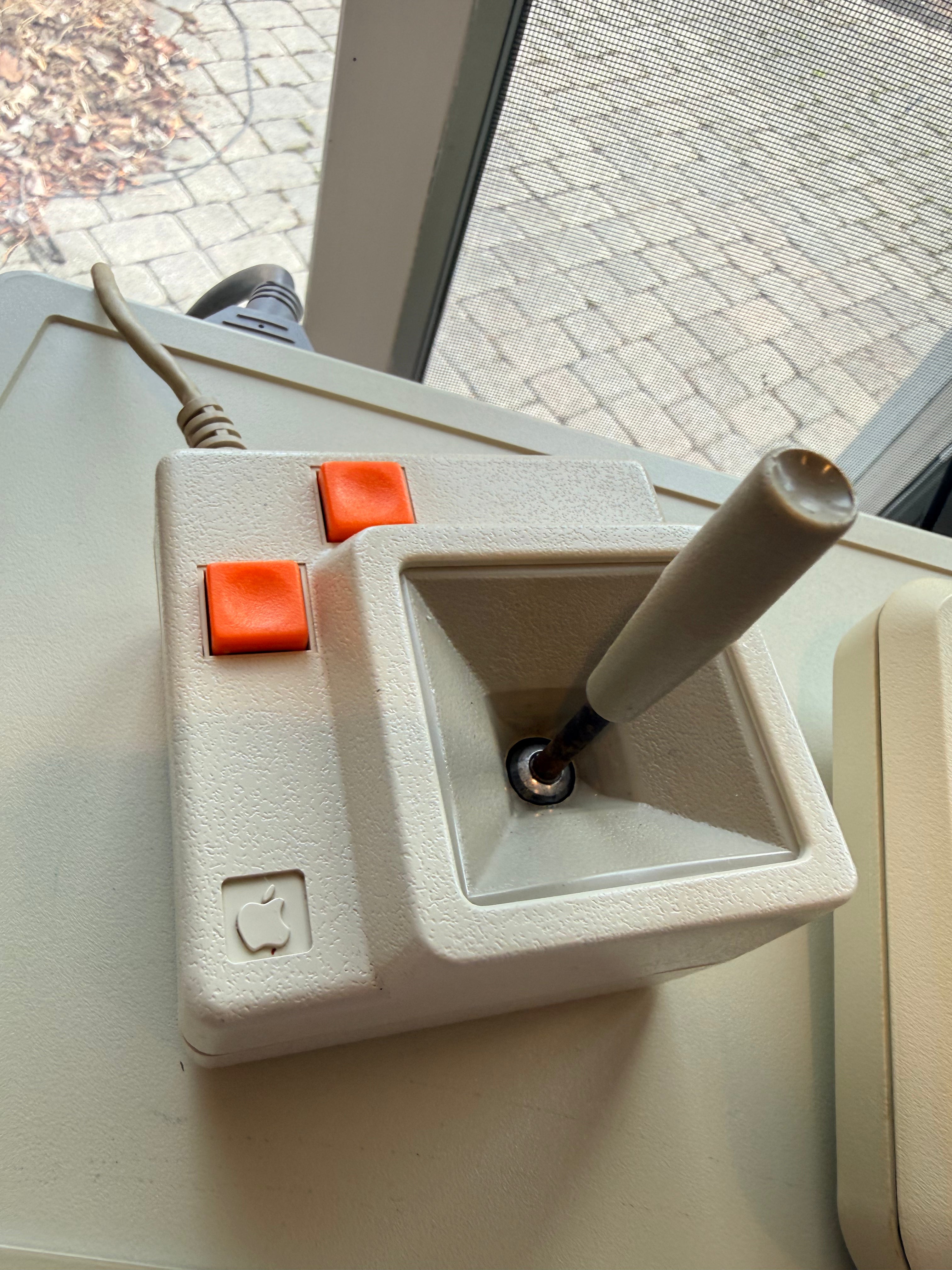 🍎 Apple IIe Enhanced Computer System – 128K – DuoDisk – Super Serial – Joystick - Numeric Keypad & Manuals