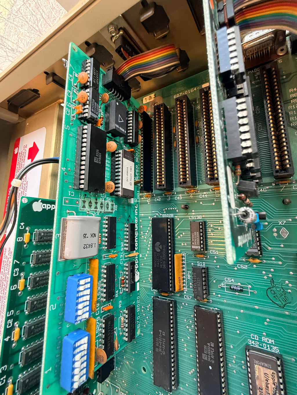 🍎 Apple IIe Enhanced Computer System – 128K – DuoDisk – Super Serial – Joystick - Numeric Keypad & Manuals