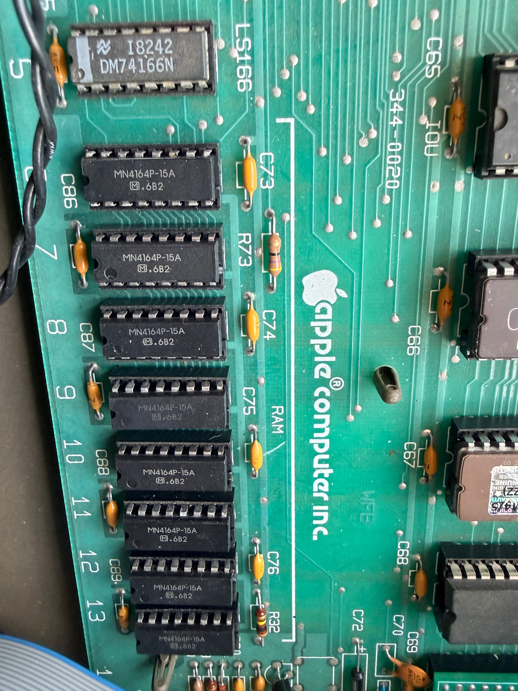 🍎 Apple IIe Enhanced Computer System – 128K – DuoDisk – Super Serial – Joystick - Numeric Keypad & Manuals