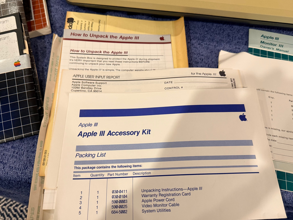 🔥 Apple /// Computer System – 9/10 Condition – Matching Monitor /// + NOS MicroSci Drive 🔥