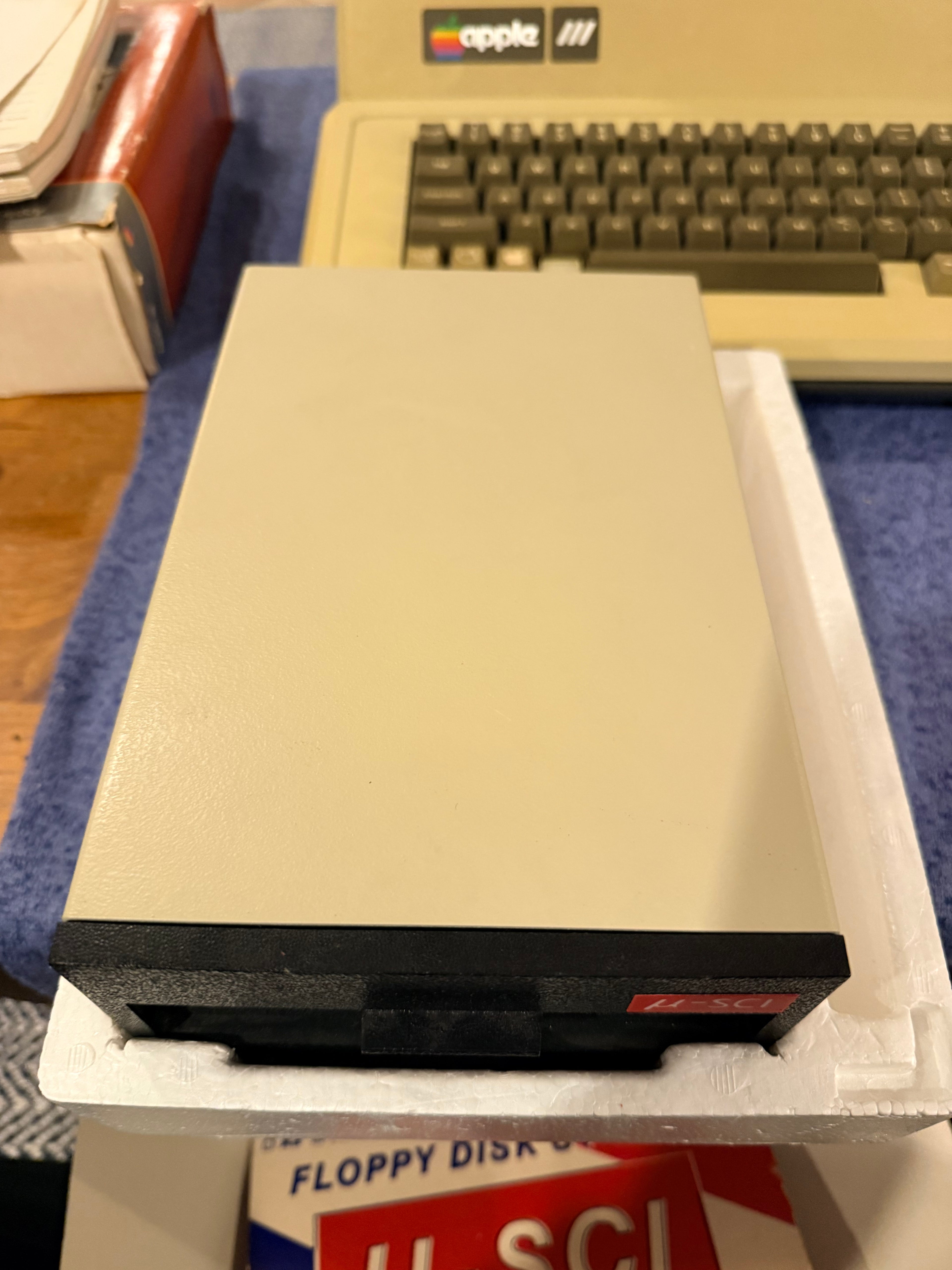 🔥 Apple /// Computer System – 9/10 Condition – Matching Monitor /// + NOS MicroSci Drive 🔥