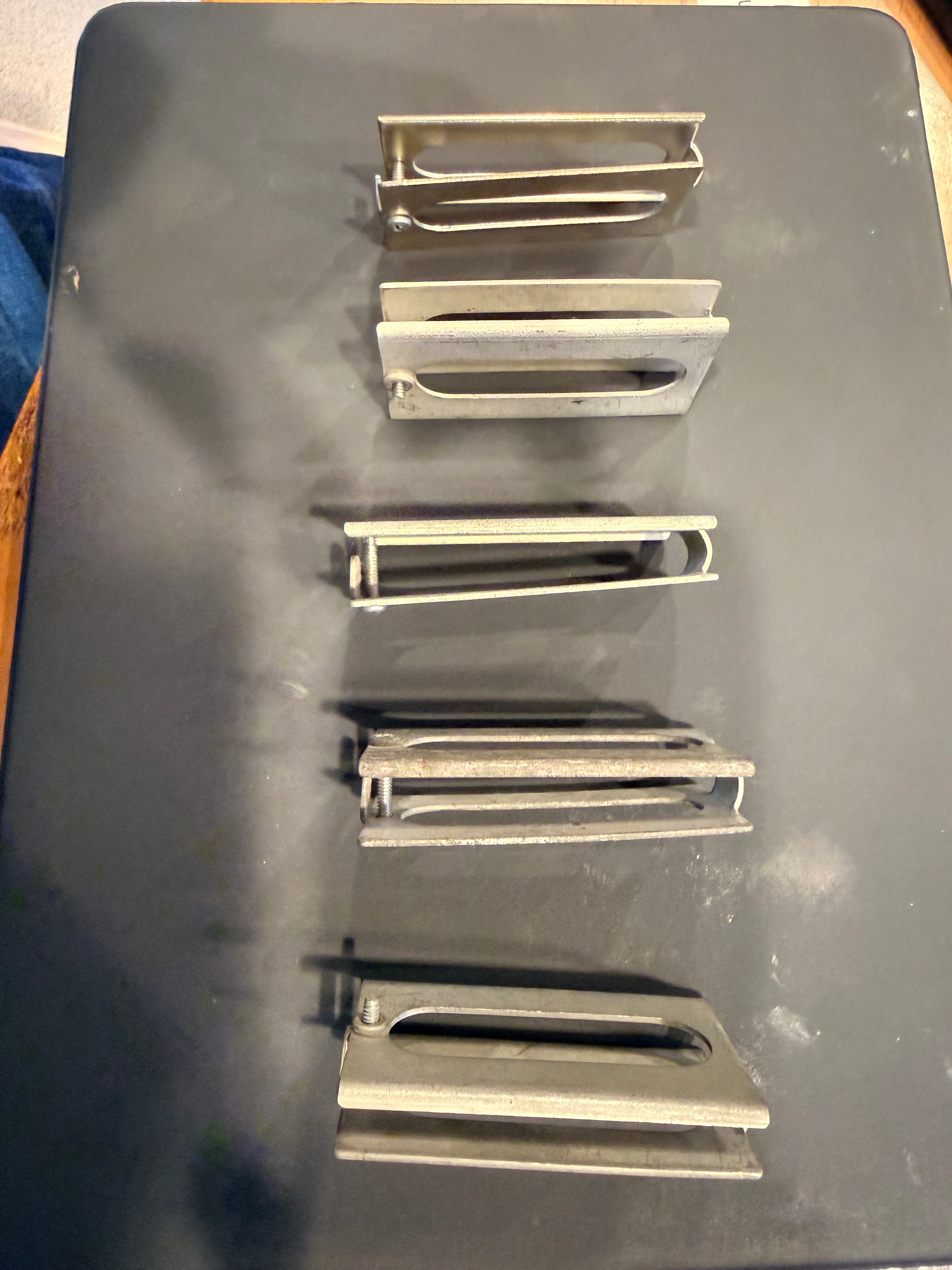 Apple II/II plus Disk Cable Clamp