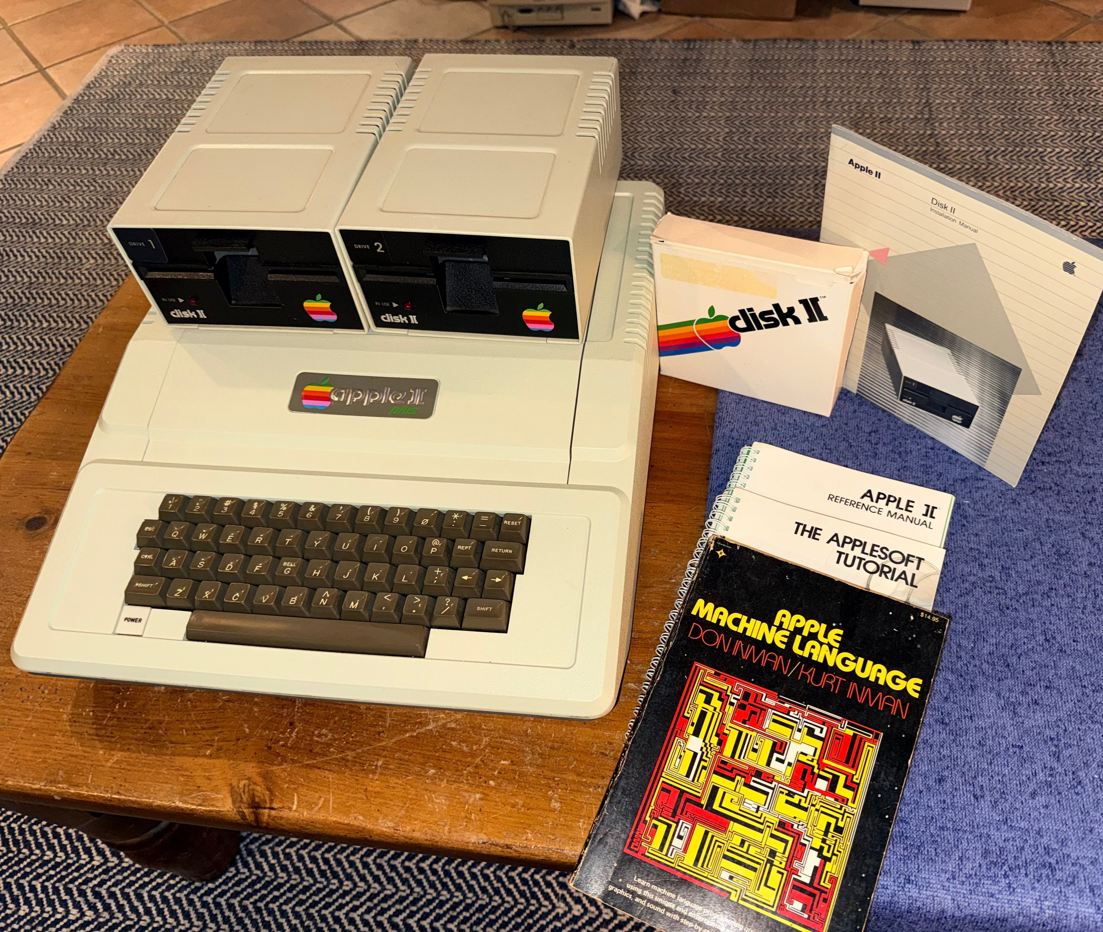 Apple II Plus 64k System w/ Dual Disk II Drives, Super Serial Card : Manuals & Books – TESTED & RESTORED