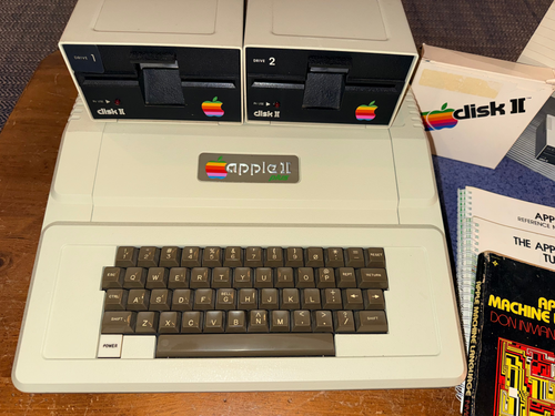 Apple II Plus 64k System w/ Dual Disk II Drives, Super Serial Card : Manuals & Books – TESTED & RESTORED